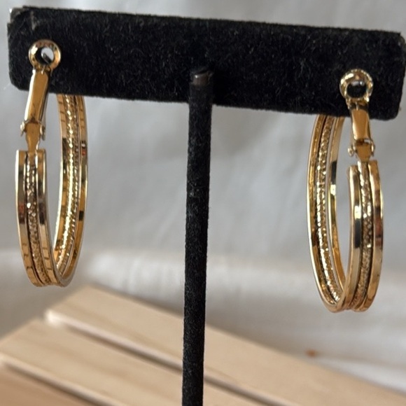 Multi-Band Textured Hoop Earrings Elegant Classic Timeless Gold Tone Hoops - Picture 8 of 14